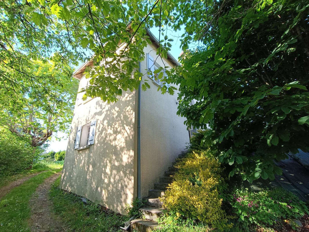 Maison à SAINT-JULIEN-AUX-BOIS