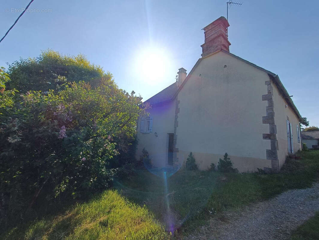Maison à SAINT-JULIEN-AUX-BOIS