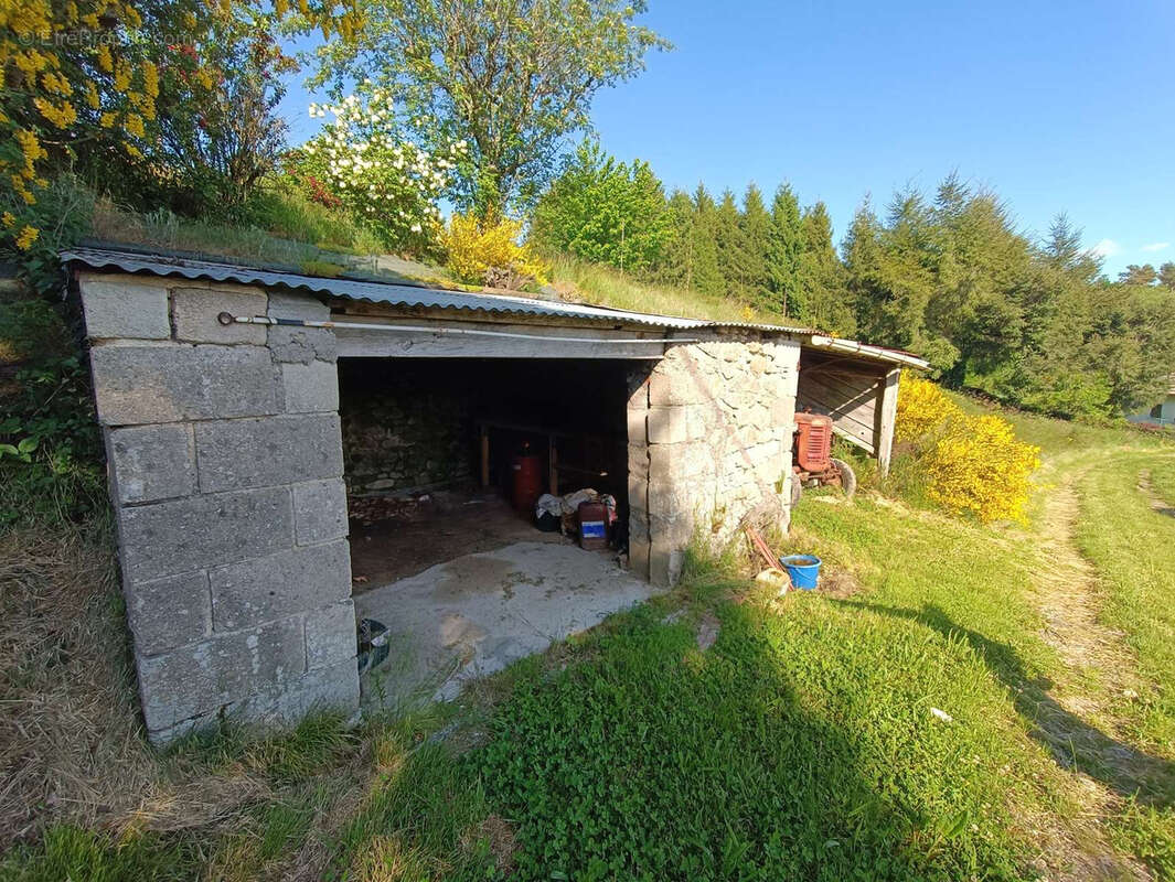 Maison à SAINT-JULIEN-AUX-BOIS