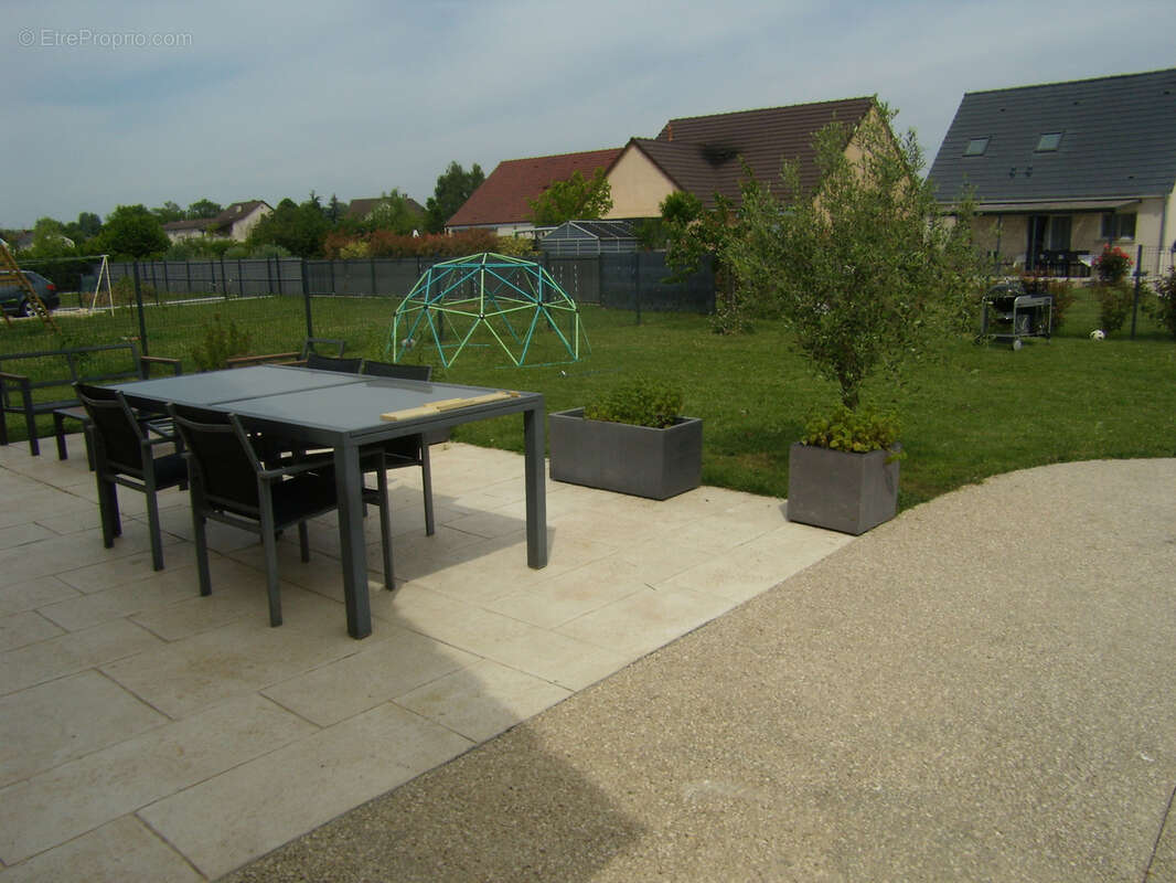 Maison à SAINT-LOUP-DE-VARENNES