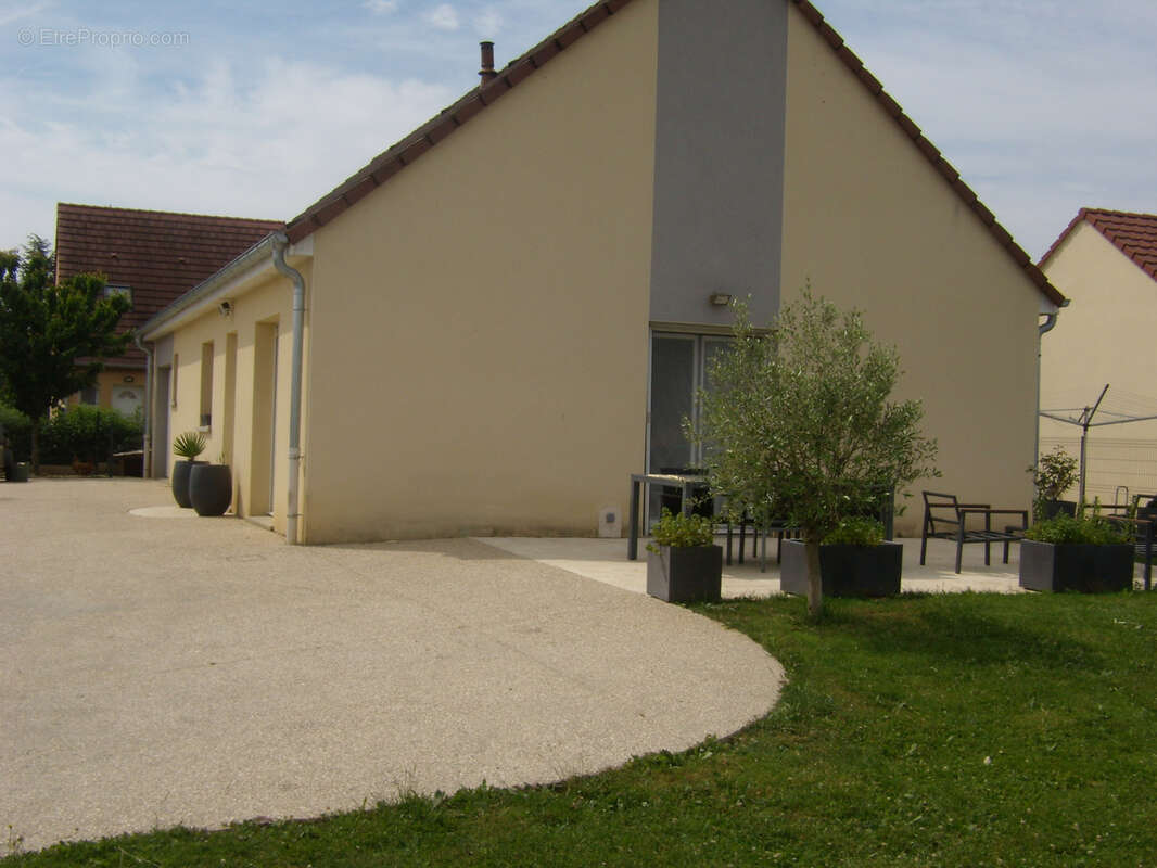Maison à SAINT-LOUP-DE-VARENNES