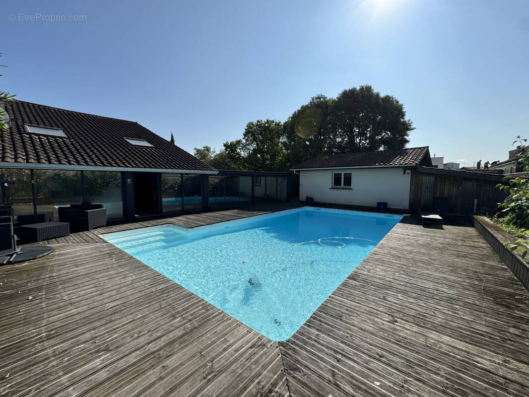 Maison à LE BOUSCAT