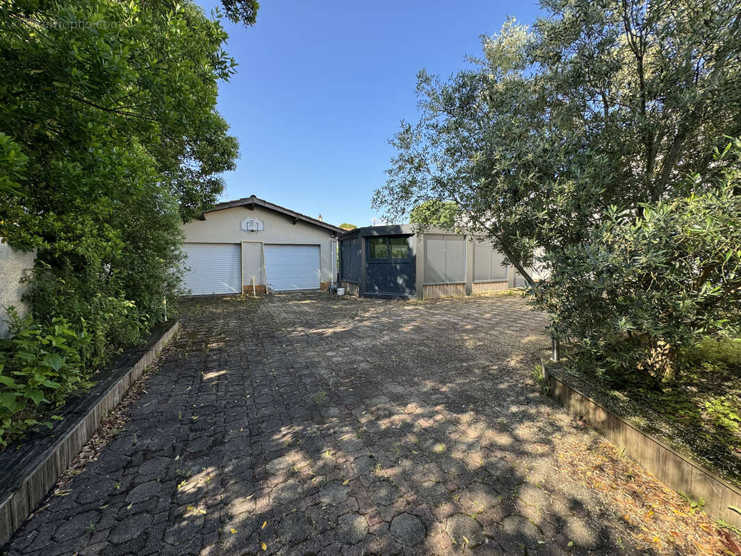 Maison à LE BOUSCAT