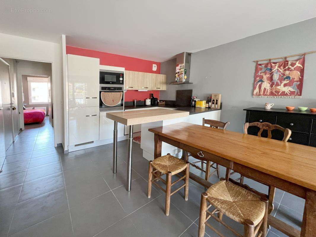 Appartement à MARSEILLE-8E