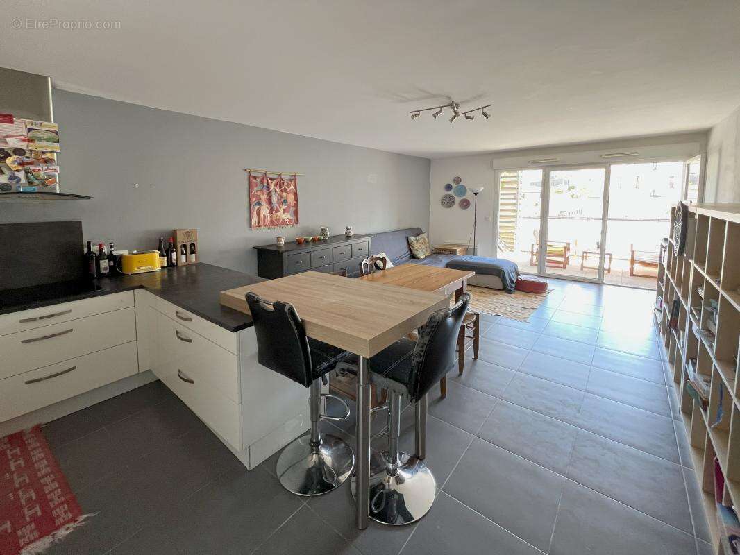 Appartement à MARSEILLE-8E