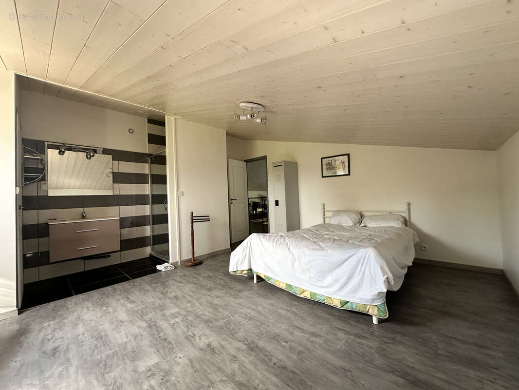 Maison à SAINT-POURCAIN-SUR-SIOULE