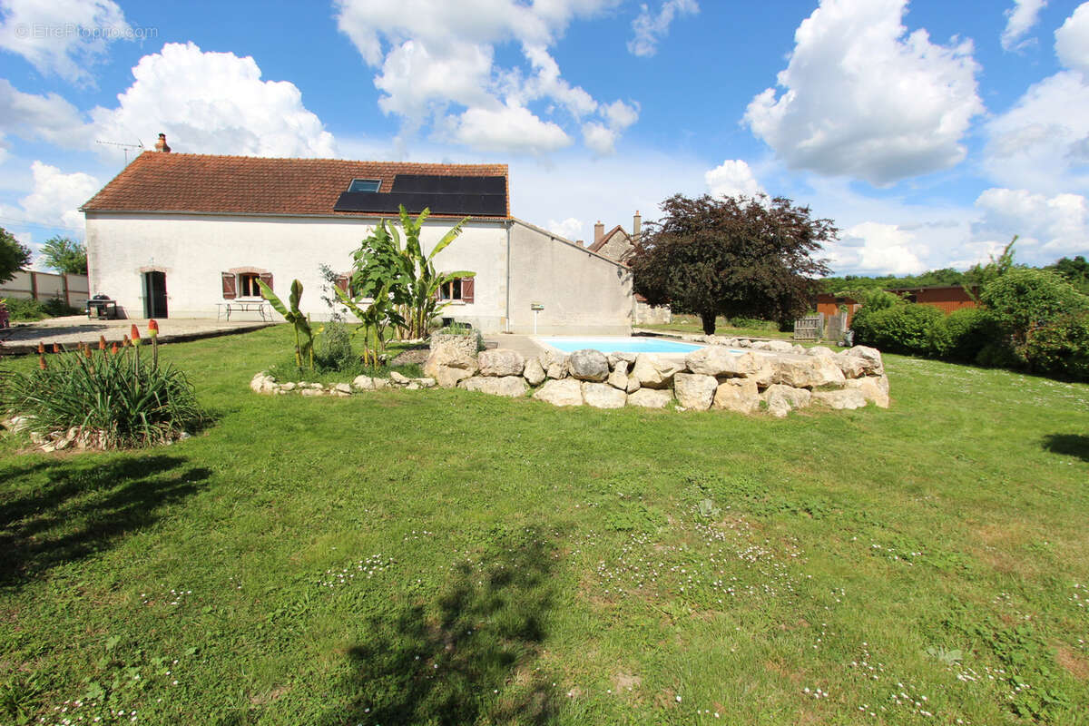 Maison à JUSSY-LE-CHAUDRIER