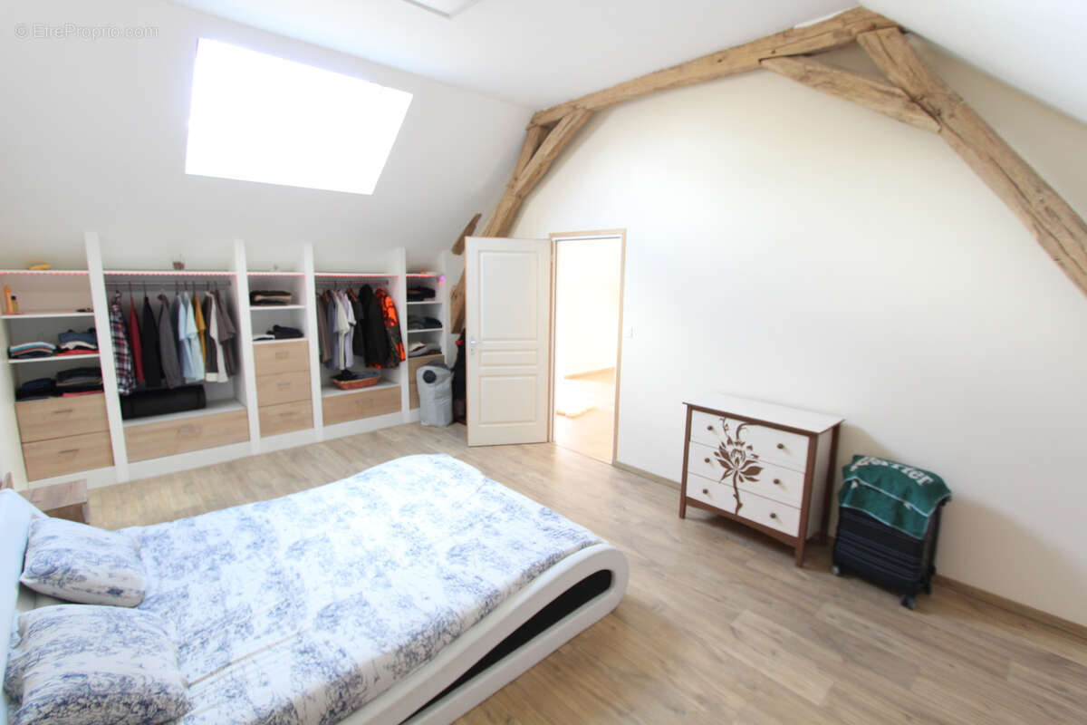 Maison à JUSSY-LE-CHAUDRIER