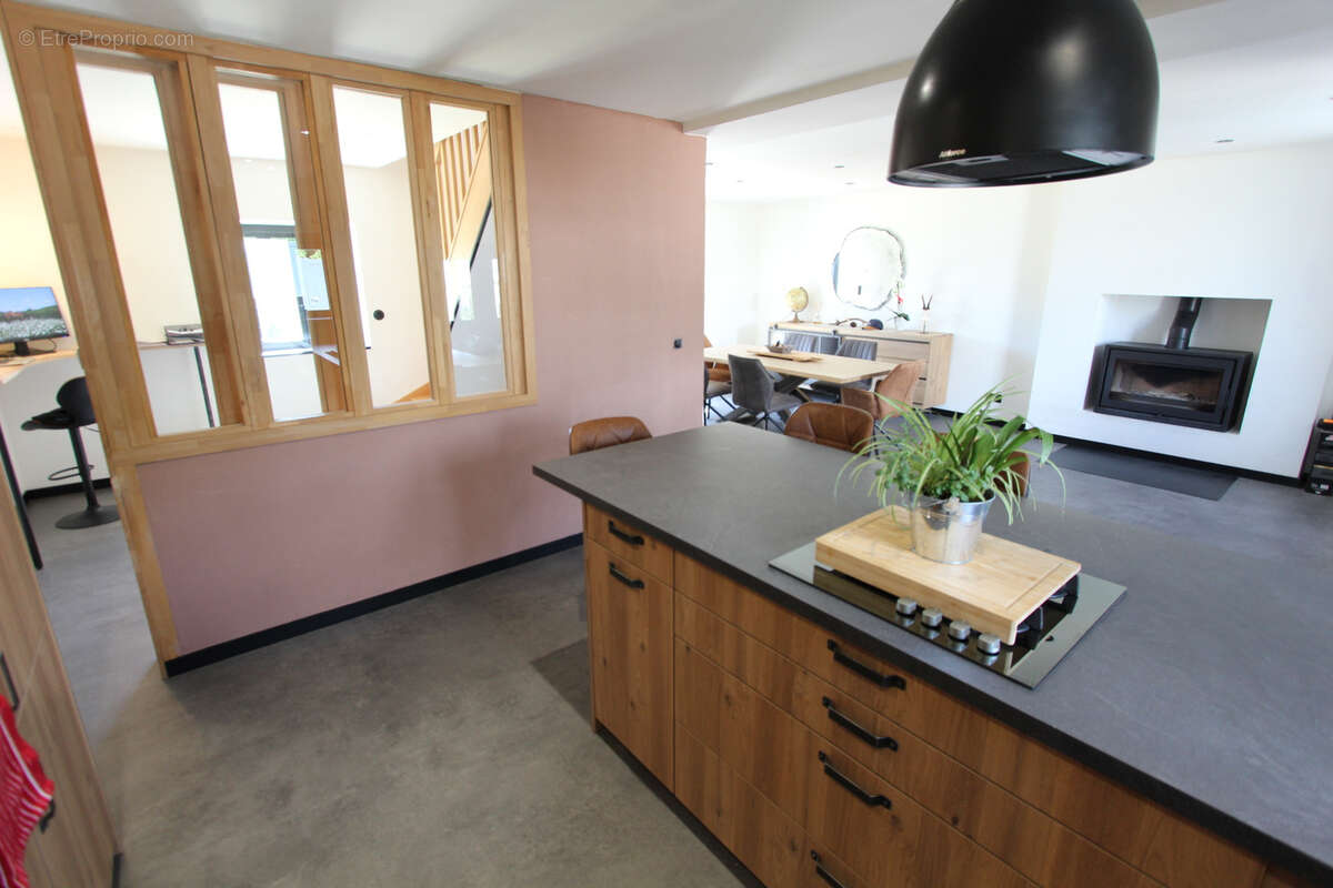 Maison à JUSSY-LE-CHAUDRIER