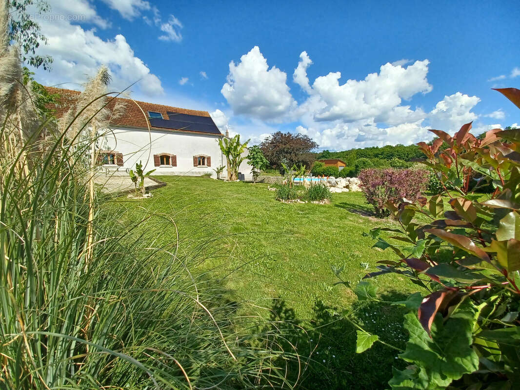 Maison à JUSSY-LE-CHAUDRIER