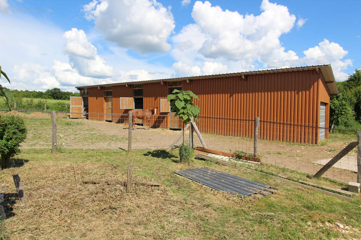 Maison à JUSSY-LE-CHAUDRIER
