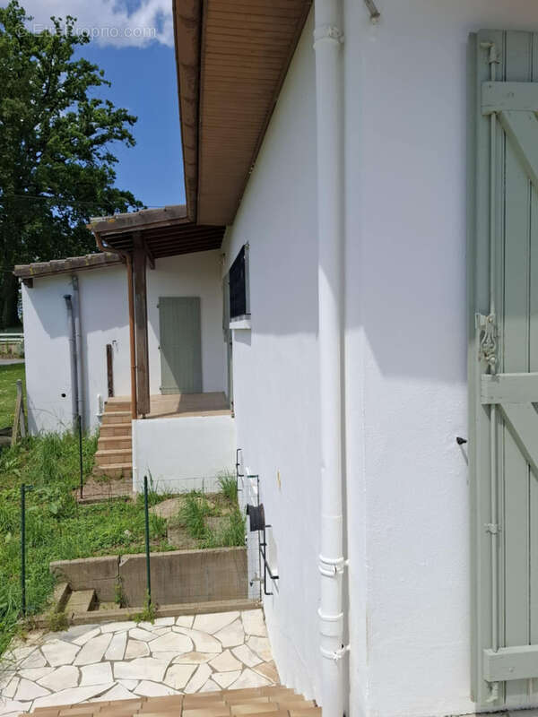 Maison à ATHOS-ASPIS