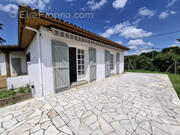 Maison à ATHOS-ASPIS