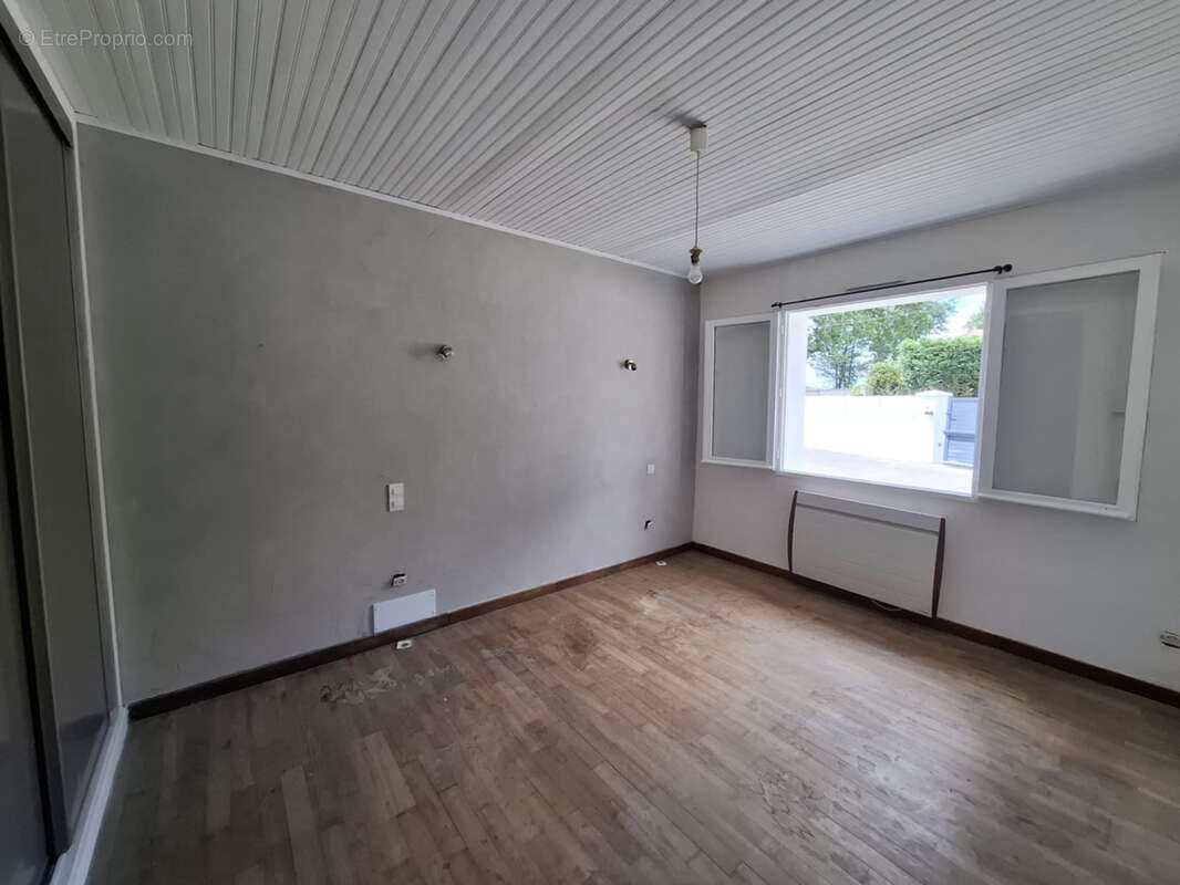 Maison à ATHOS-ASPIS