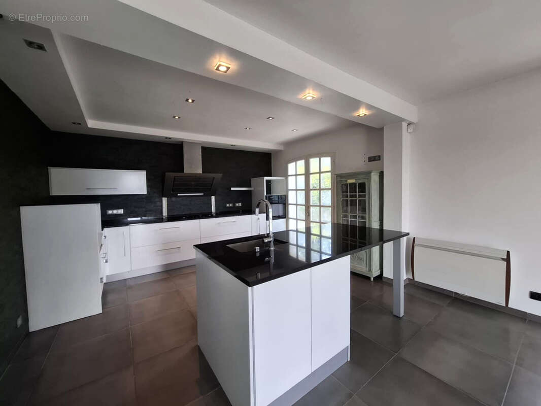 Maison à ATHOS-ASPIS