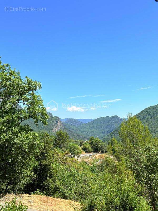 Terrain à PIERREFEU