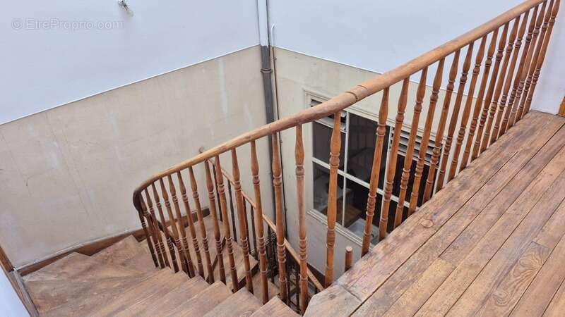 Maison à MONTREJEAU