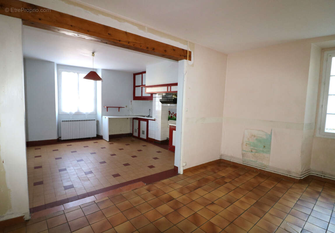 Maison à CASTELNAU-MAGNOAC