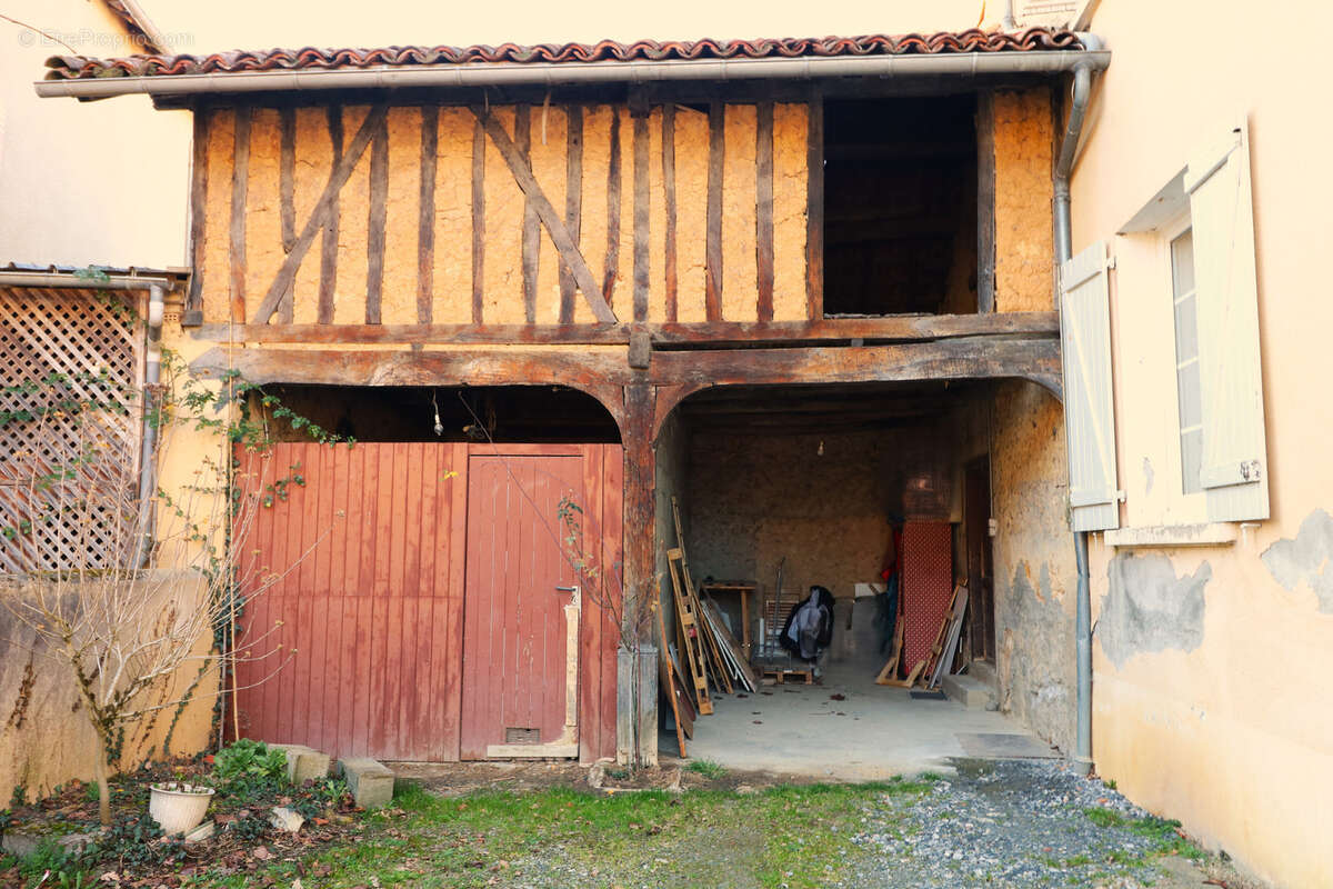 Maison à CASTELNAU-MAGNOAC