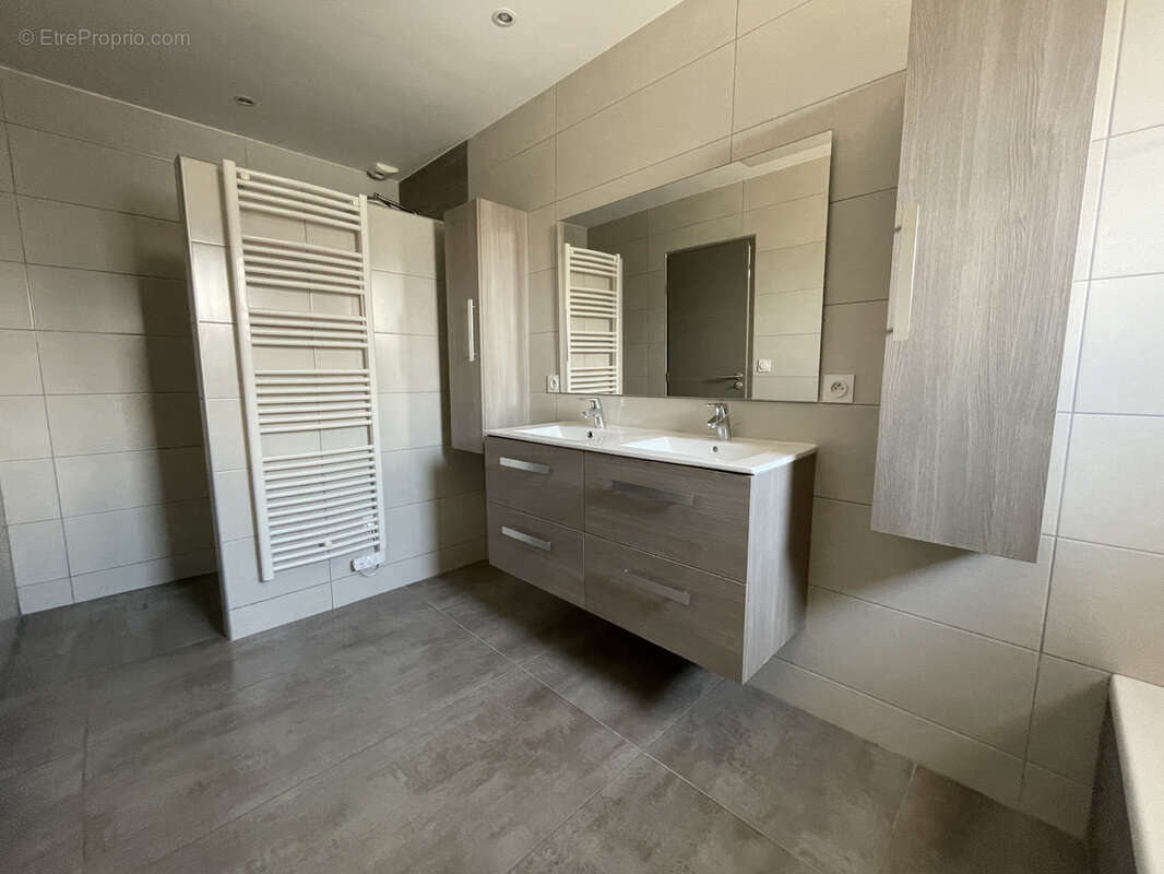 Maison à SAINT-JUST