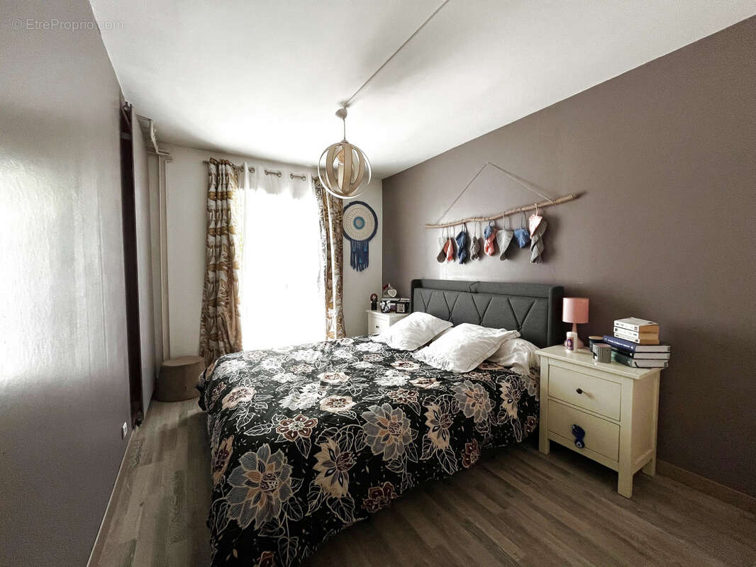 Maison à CRECY-LA-CHAPELLE