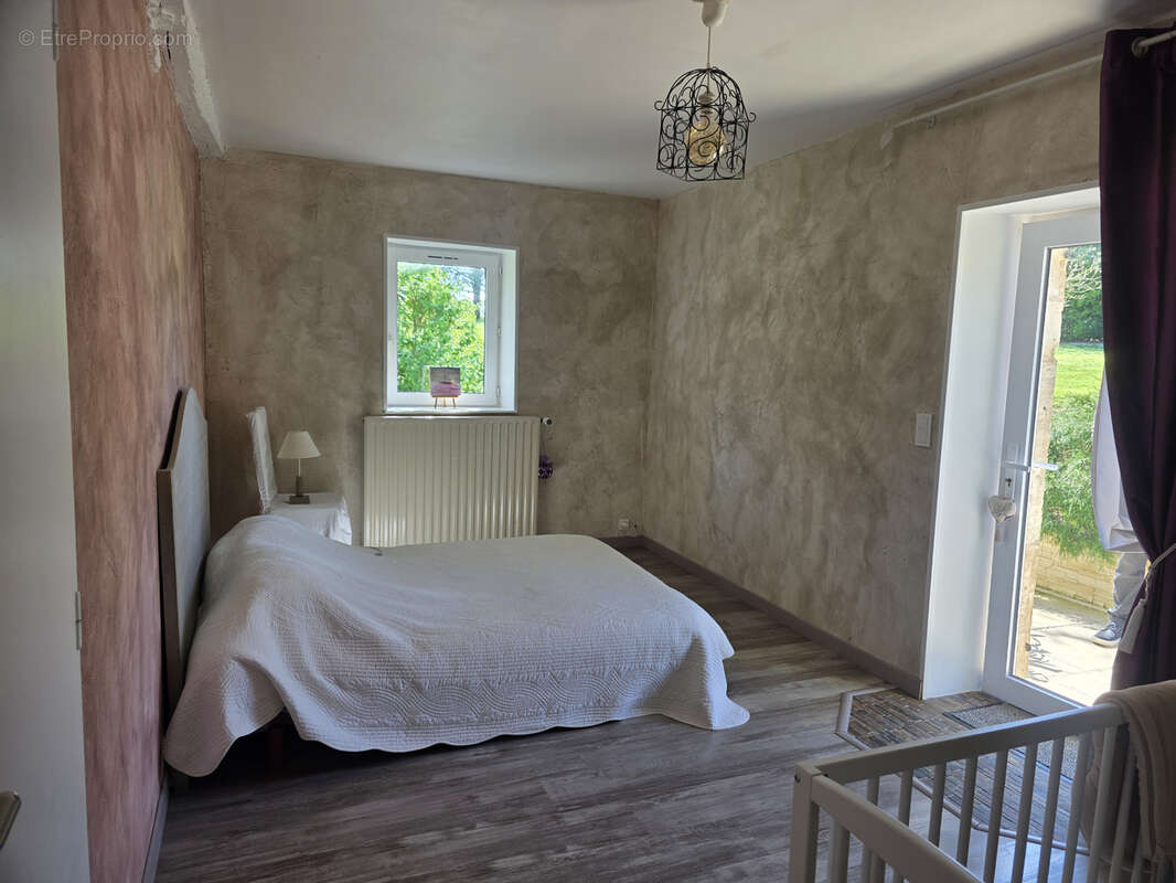 Maison à SAINT-DENIS-DE-PALIN