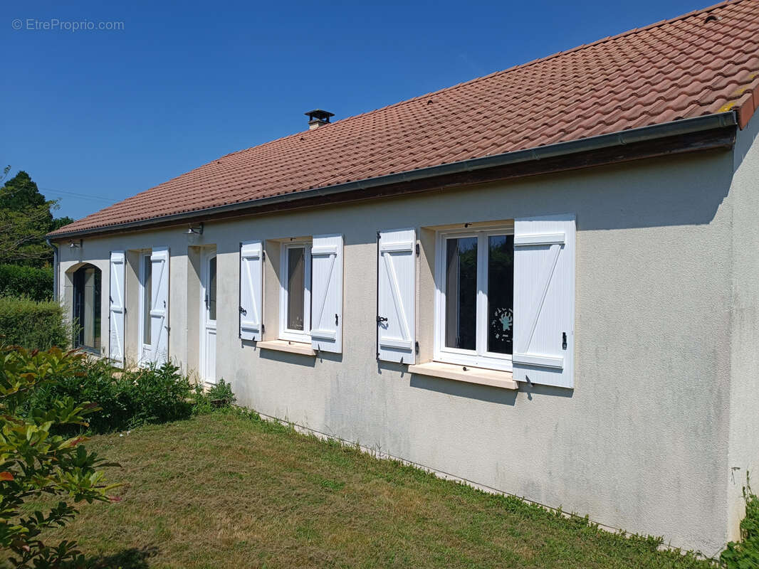 Maison à SAINT-MARTIN-DES-CHAMPS