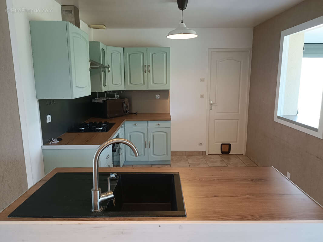 Maison à SAINT-MARTIN-DES-CHAMPS