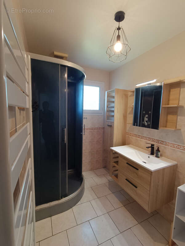 Maison à SAINT-MARTIN-DES-CHAMPS