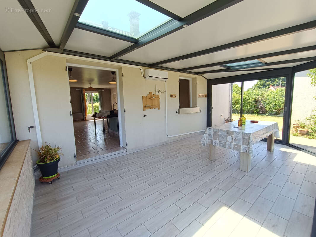 Maison à SAINT-MARTIN-DES-CHAMPS