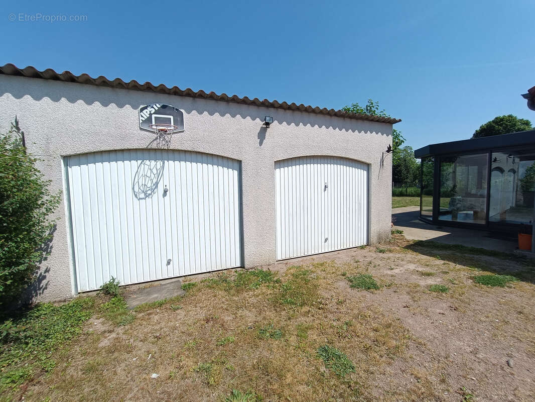 Maison à SAINT-MARTIN-DES-CHAMPS