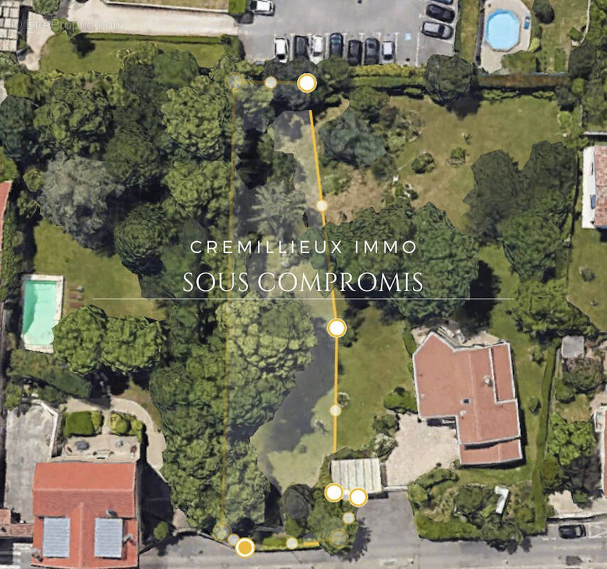 Terrain à GUILHERAND-GRANGES