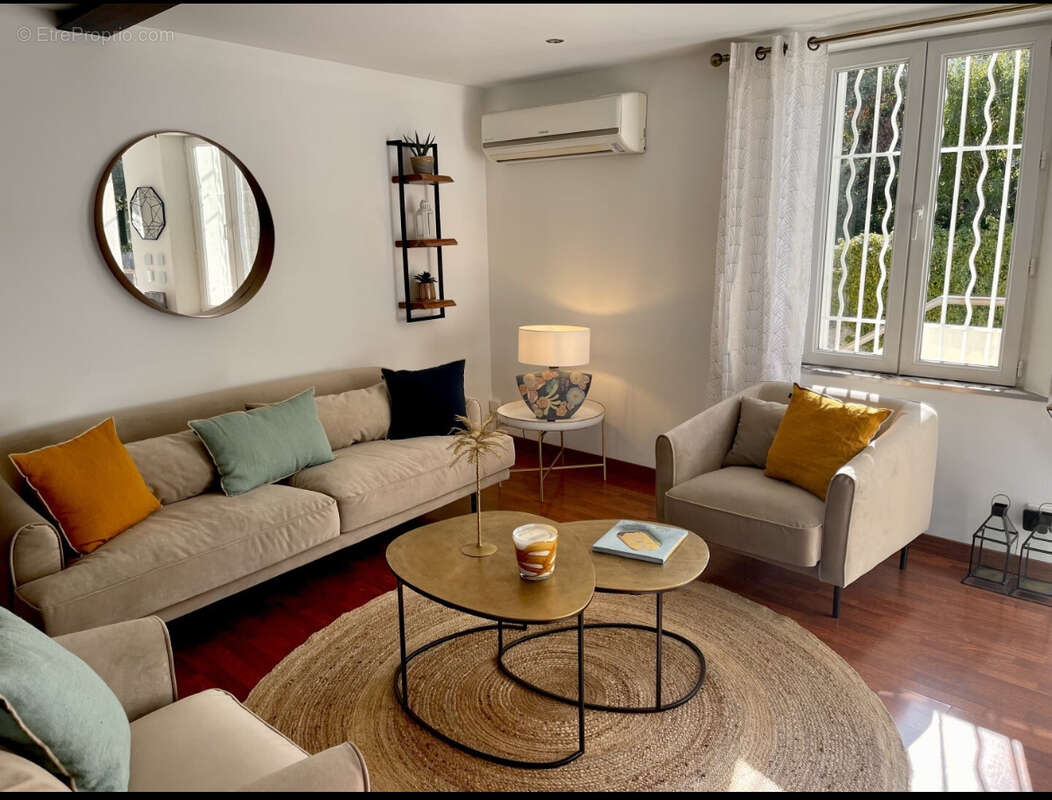 Appartement à MARSEILLE-7E