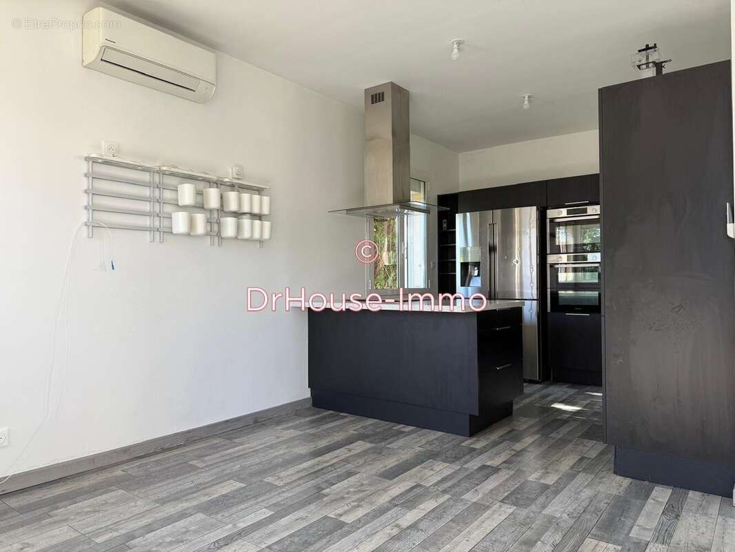 Maison à SAINT-VICTORET