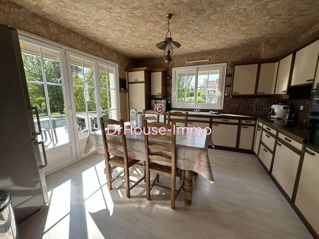 Maison à FLINS-NEUVE-EGLISE