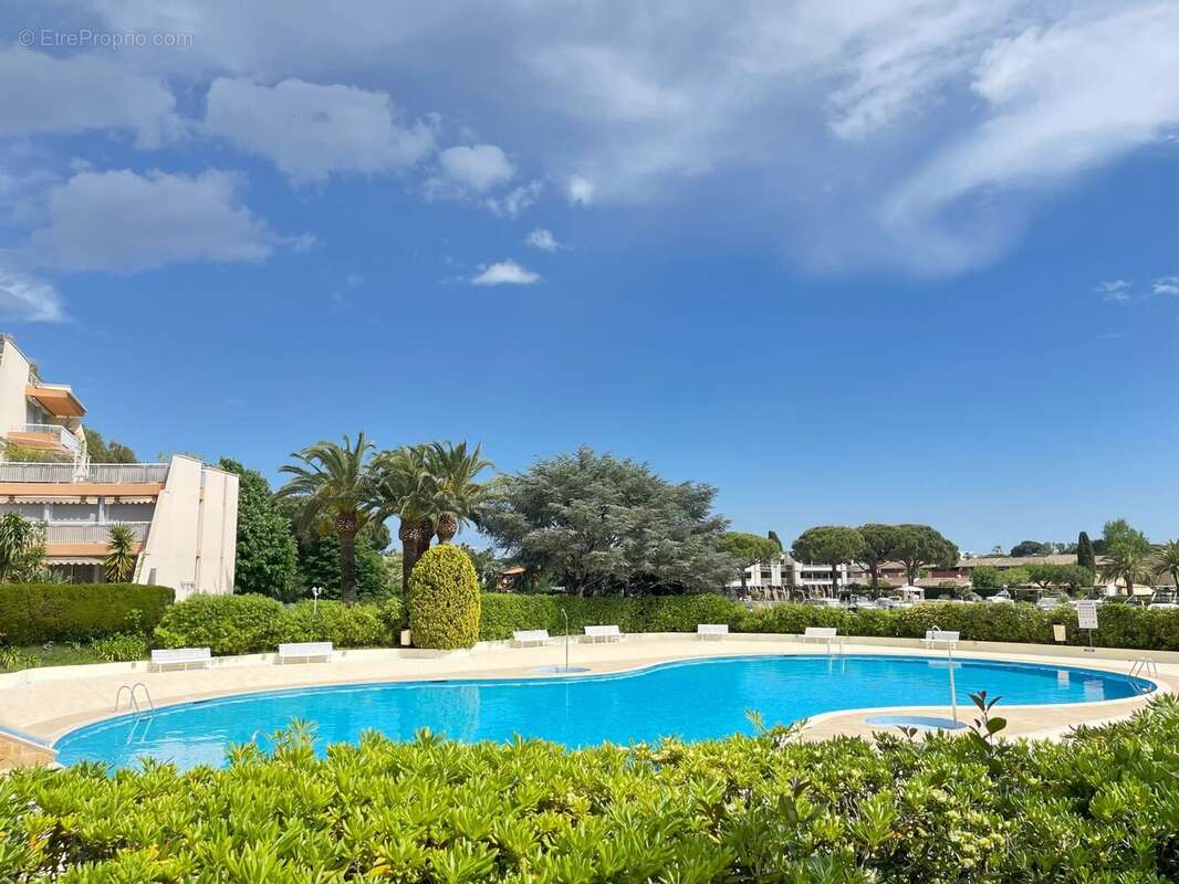 Appartement à MANDELIEU-LA-NAPOULE