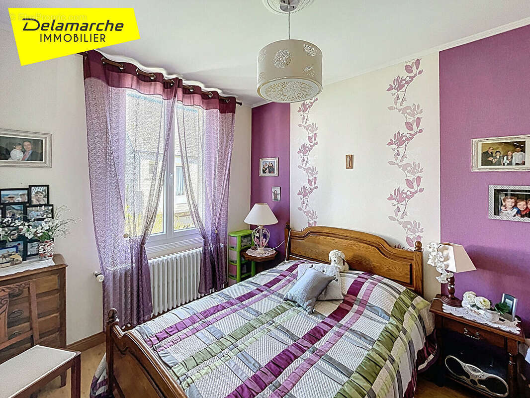 Maison à DONVILLE-LES-BAINS