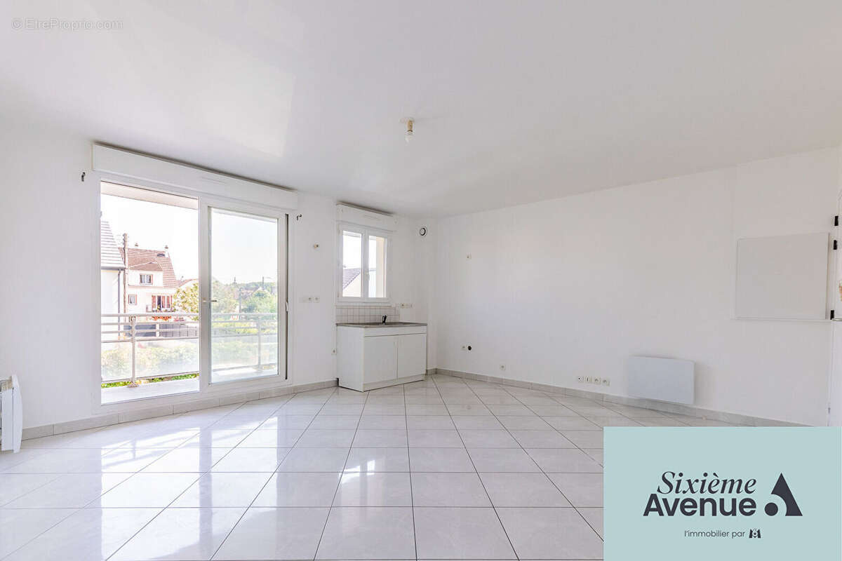 Appartement à CHILLY-MAZARIN