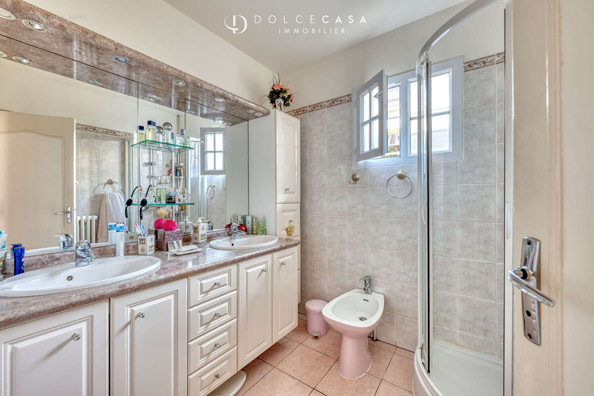 Maison à NOISY-LE-GRAND