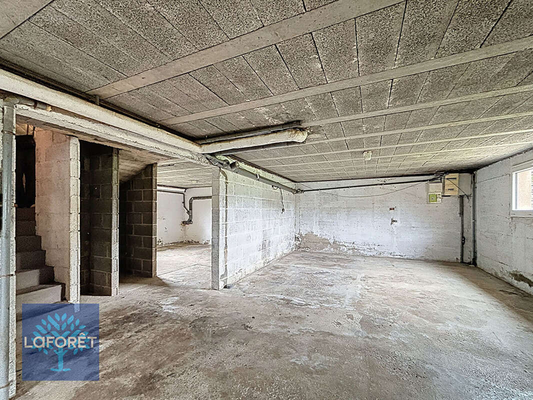 Maison à FOUGEROLLES-DU-PLESSIS