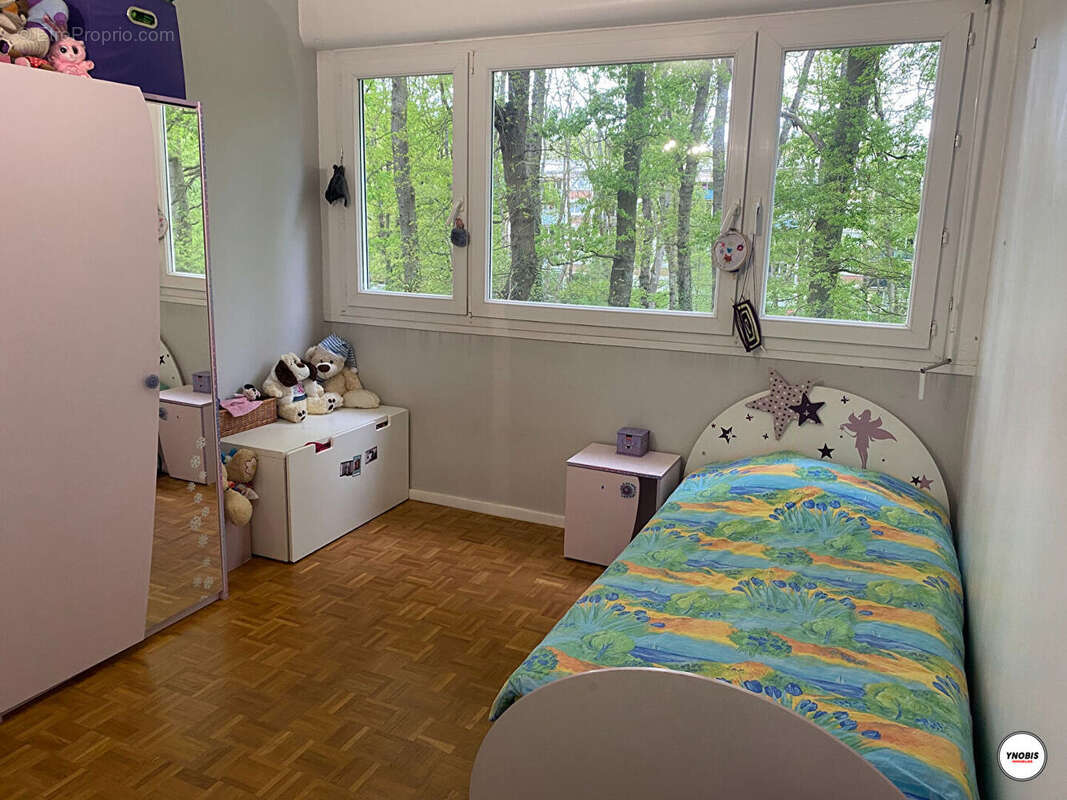 Appartement à VERNEUIL-SUR-SEINE