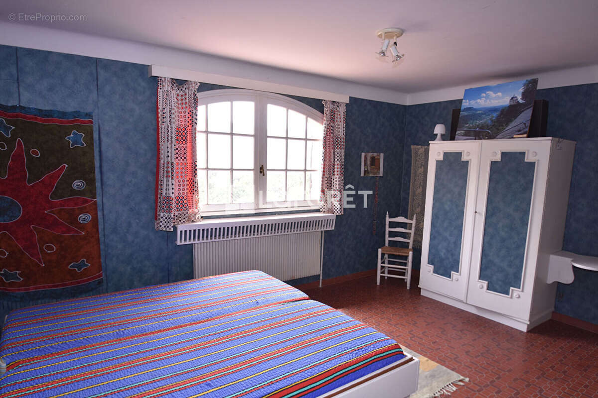 Maison à BAGNOLS-EN-FORET