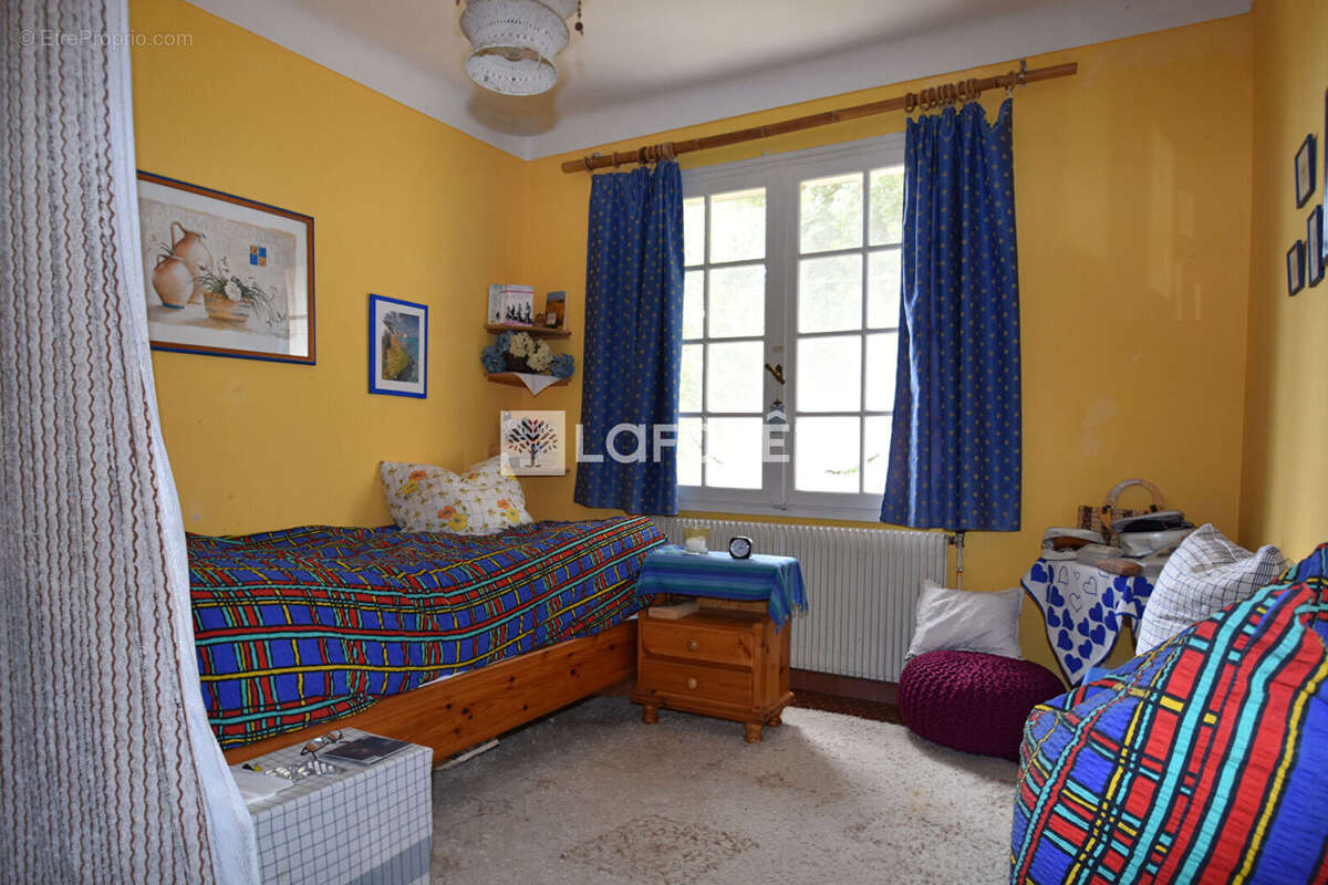 Maison à BAGNOLS-EN-FORET