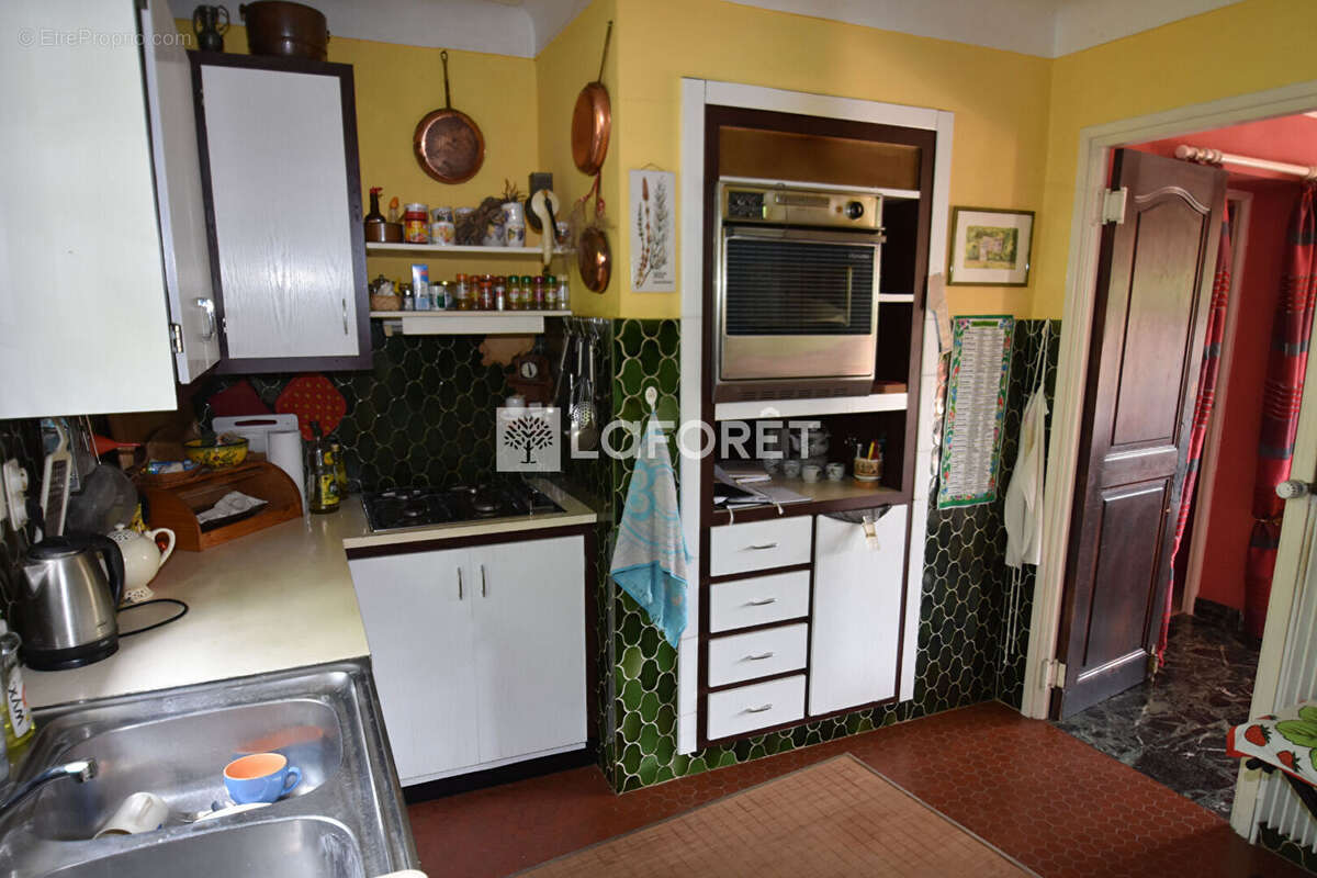 Maison à BAGNOLS-EN-FORET