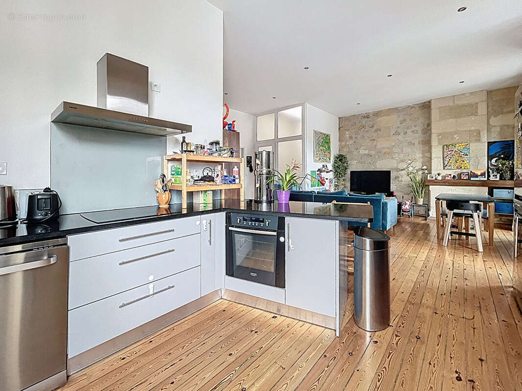 Appartement à BORDEAUX