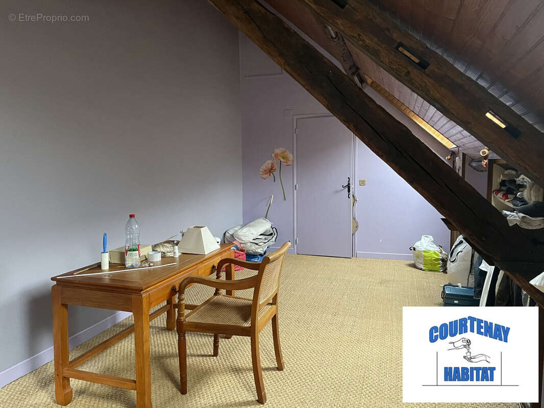 Appartement à COURTENAY