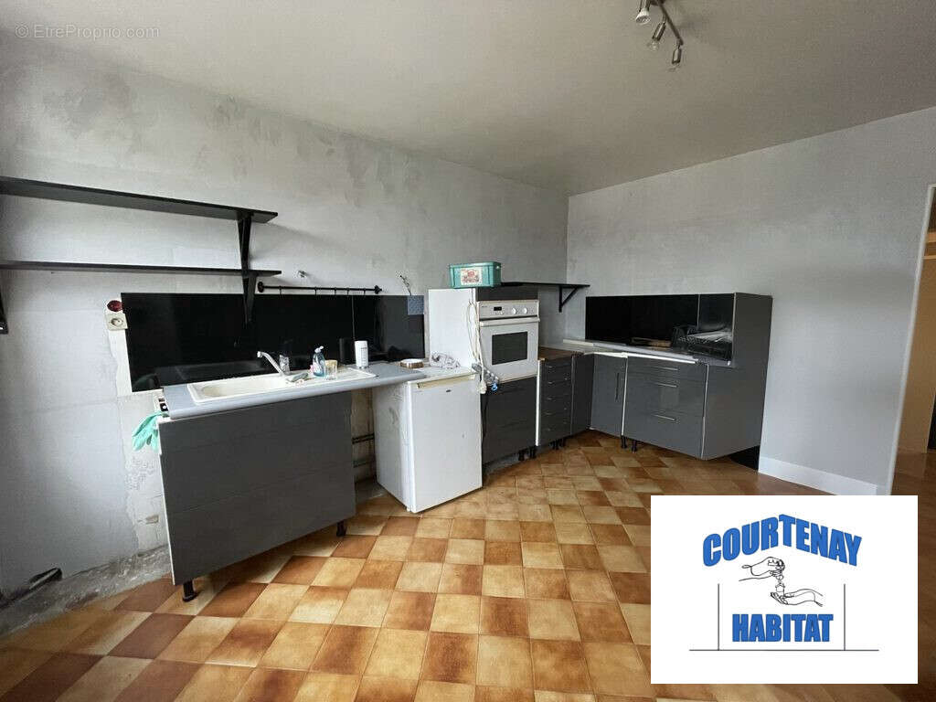 Appartement à COURTENAY