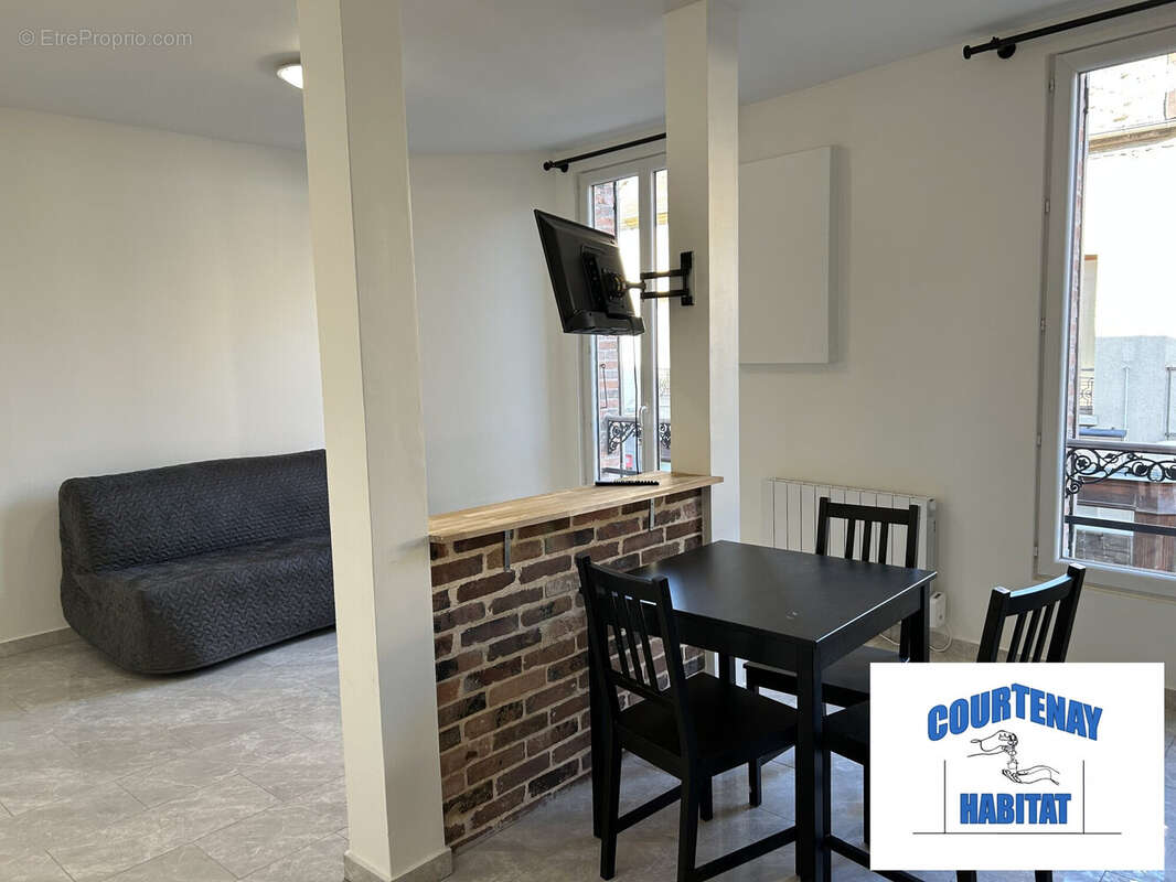 Appartement à COURTENAY