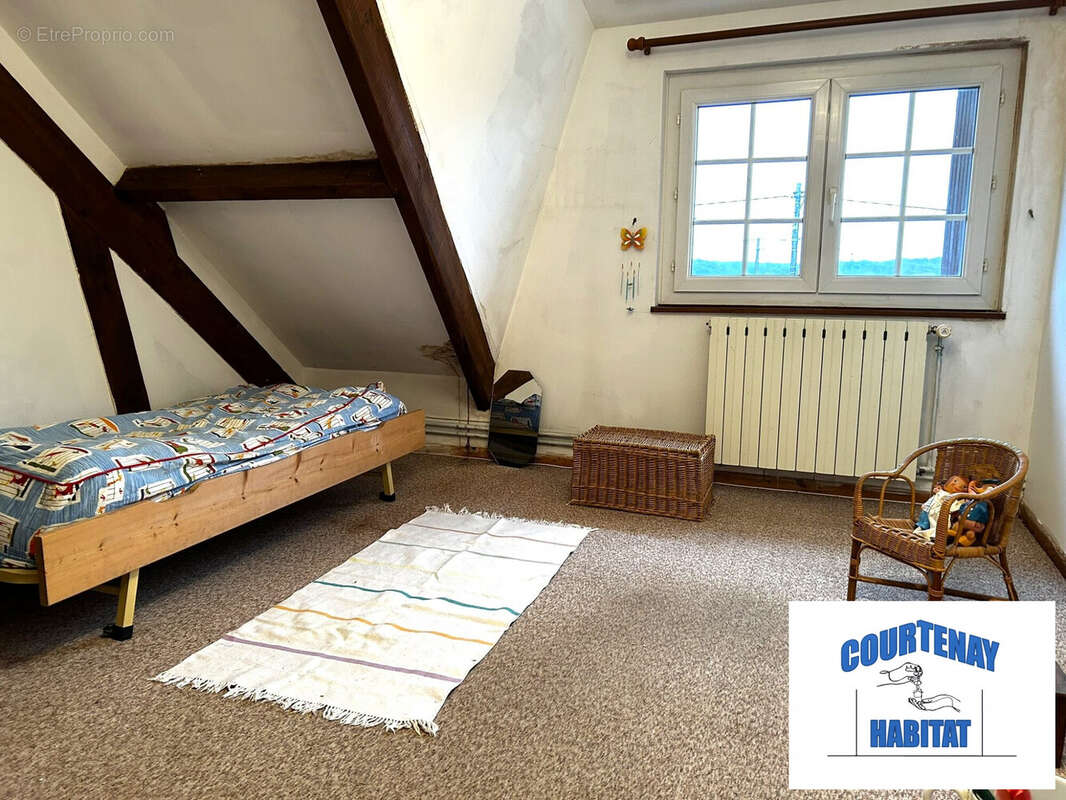 Maison à COURTENAY
