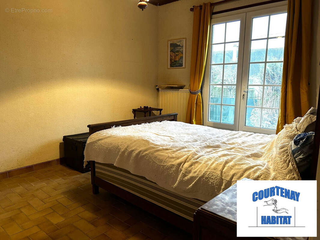Maison à COURTENAY